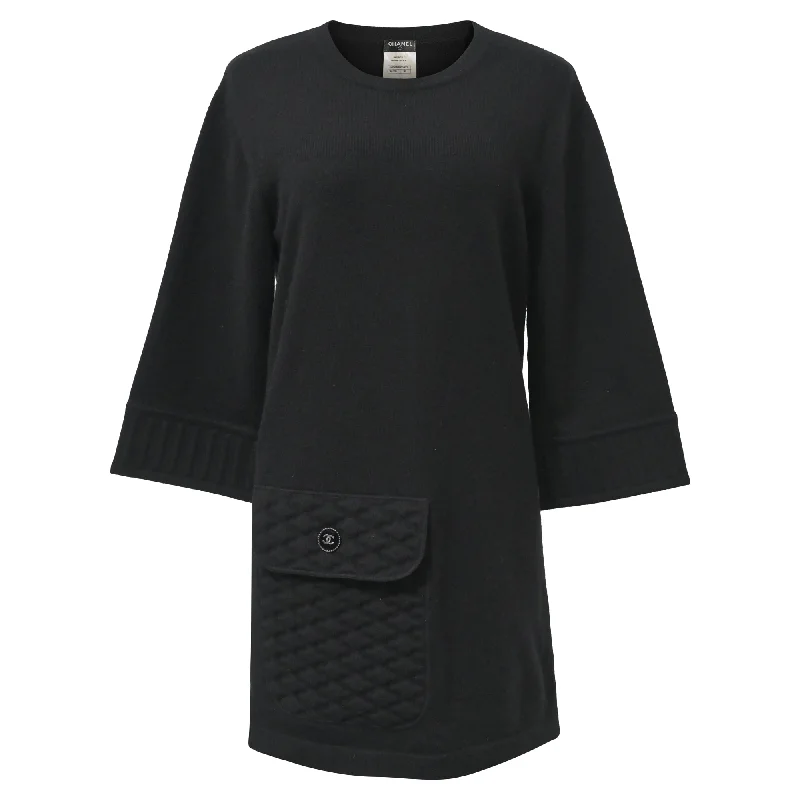 Chanel Mini Crew-Neck One Pocket Dress in Black Cashmere